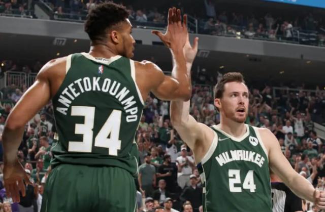 hth-雄鹿今夏不会续约米德尔顿 下季表现决定球队未来