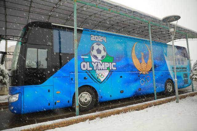 1655540046359026866.jpg 12-奥林匹克俱乐部的大巴.jpg