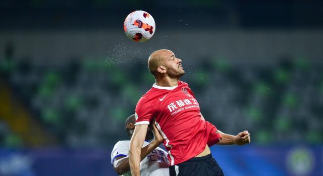 华体会-三主力缺席成都收获赛季首分 19射0进球暴露问题