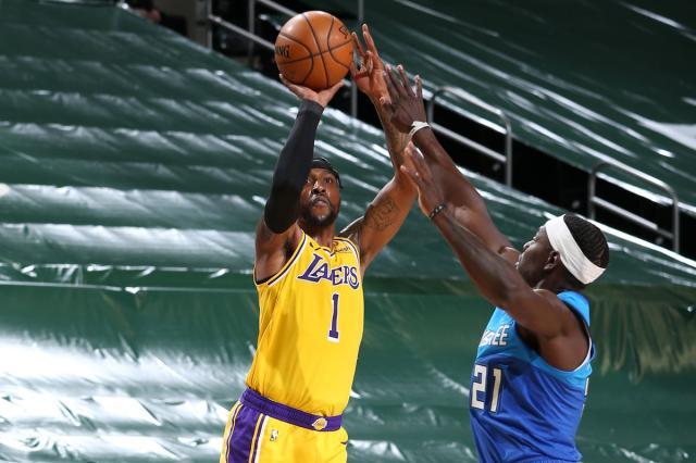 hth官网-赛季三分命中率联盟第三！湖人球迷终于不再嘘他