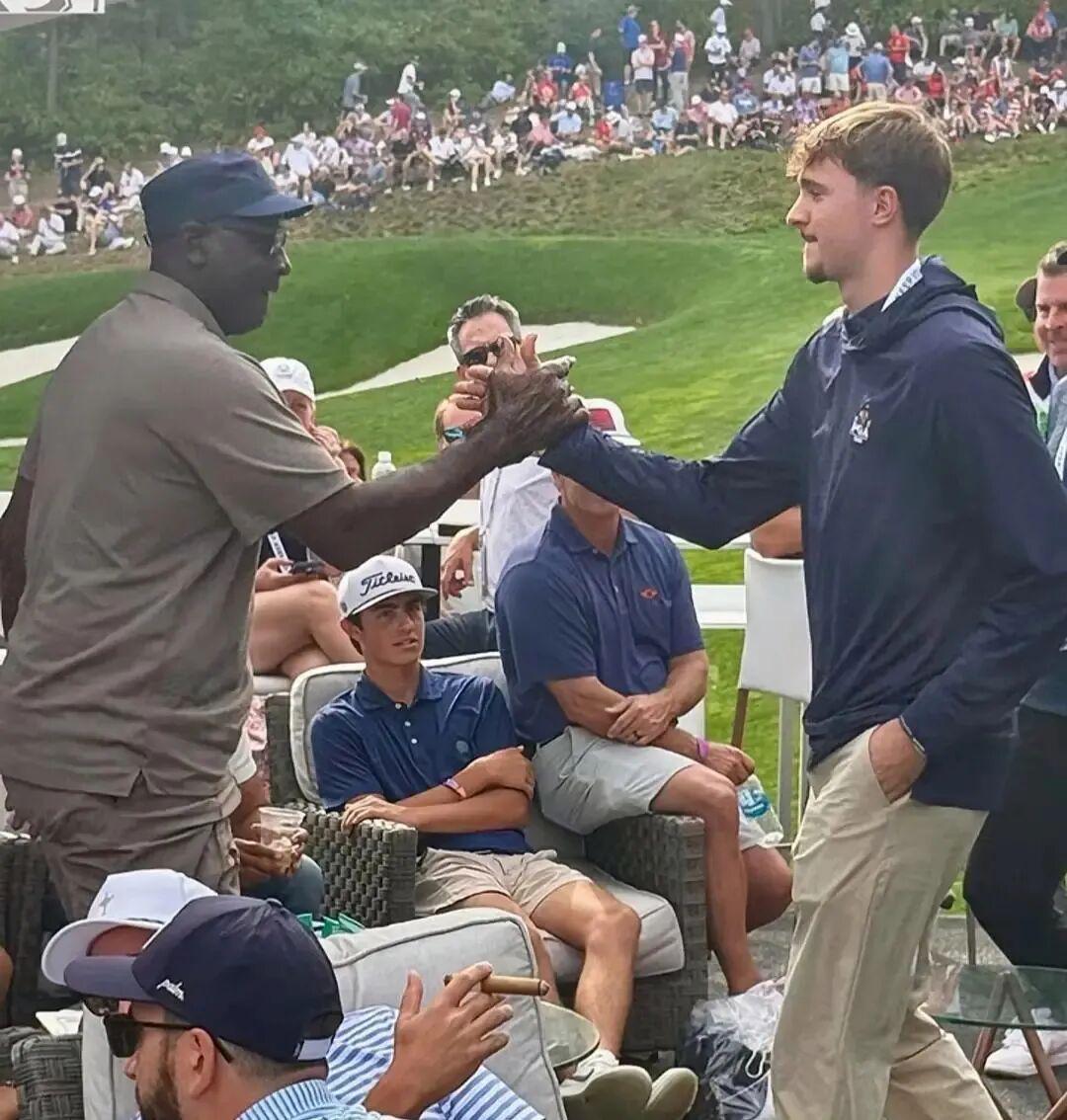 hth官网-力压乔丹！51+45+25！NBA又一现象级新秀